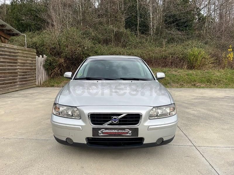 Usado Volvo S60 Momentum 163 CV (119 kW) 2008 Gris / plata Berlina