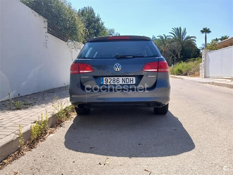 Gris / plata Usado 2013 VW Passat Familiar | 8000 € (Precio justo) - Imagen 1/4