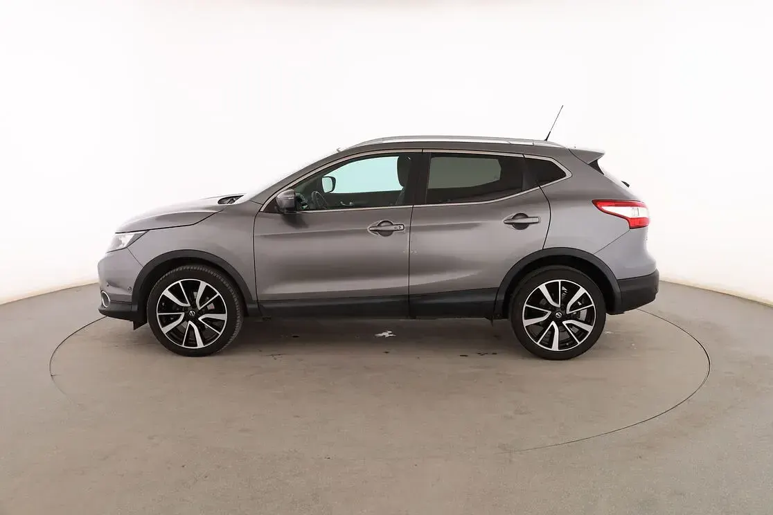 Usado Nissan Qashqai Tekna 130 CV (95 kW) 2016 Gris SUV