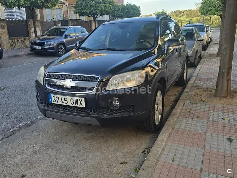 Usado Chevrolet Captiva LT 150 CV (110 kW) 2010 Negro SUV