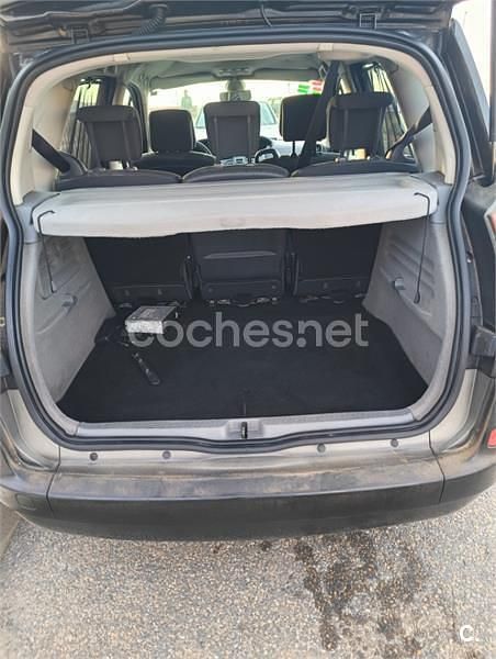 Usado Renault Scénic II Dynamique 105 CV (77 kW) 2006 Negro Monovolumen