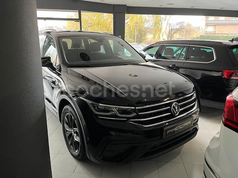 Usado VW Tiguan Allspace Life 150 CV (110 kW) 2022 Negro SUV
