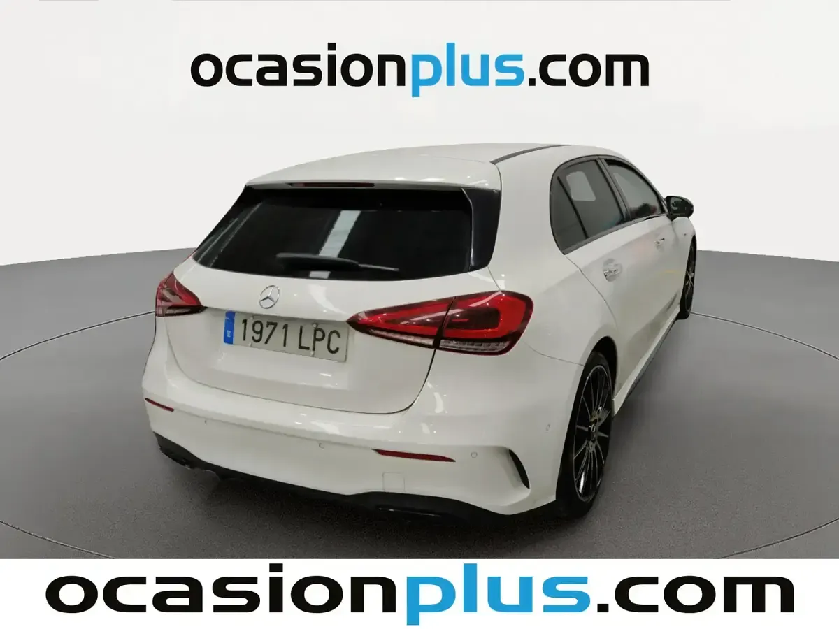 Usado Mercedes A180 116 CV (85 kW) 2021 Blanco Berlina