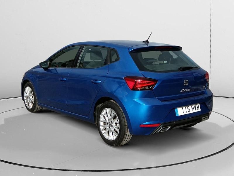 Usado Seat Ibiza FR 116 CV (85 kW) 2024 Negro Utilitario