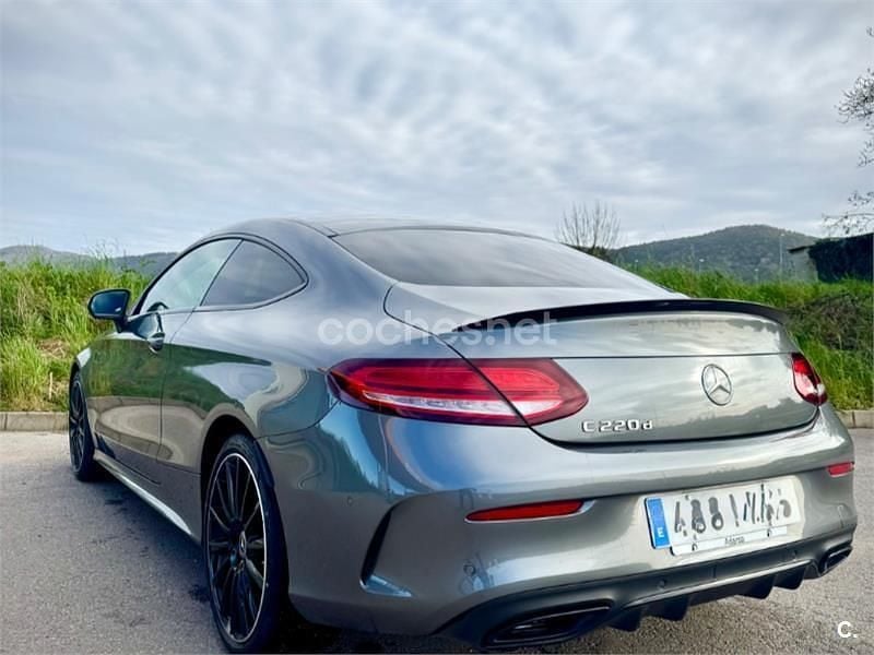 Usado Mercedes C220 194 CV (142 kW) 2023 Gris / plata Coupe