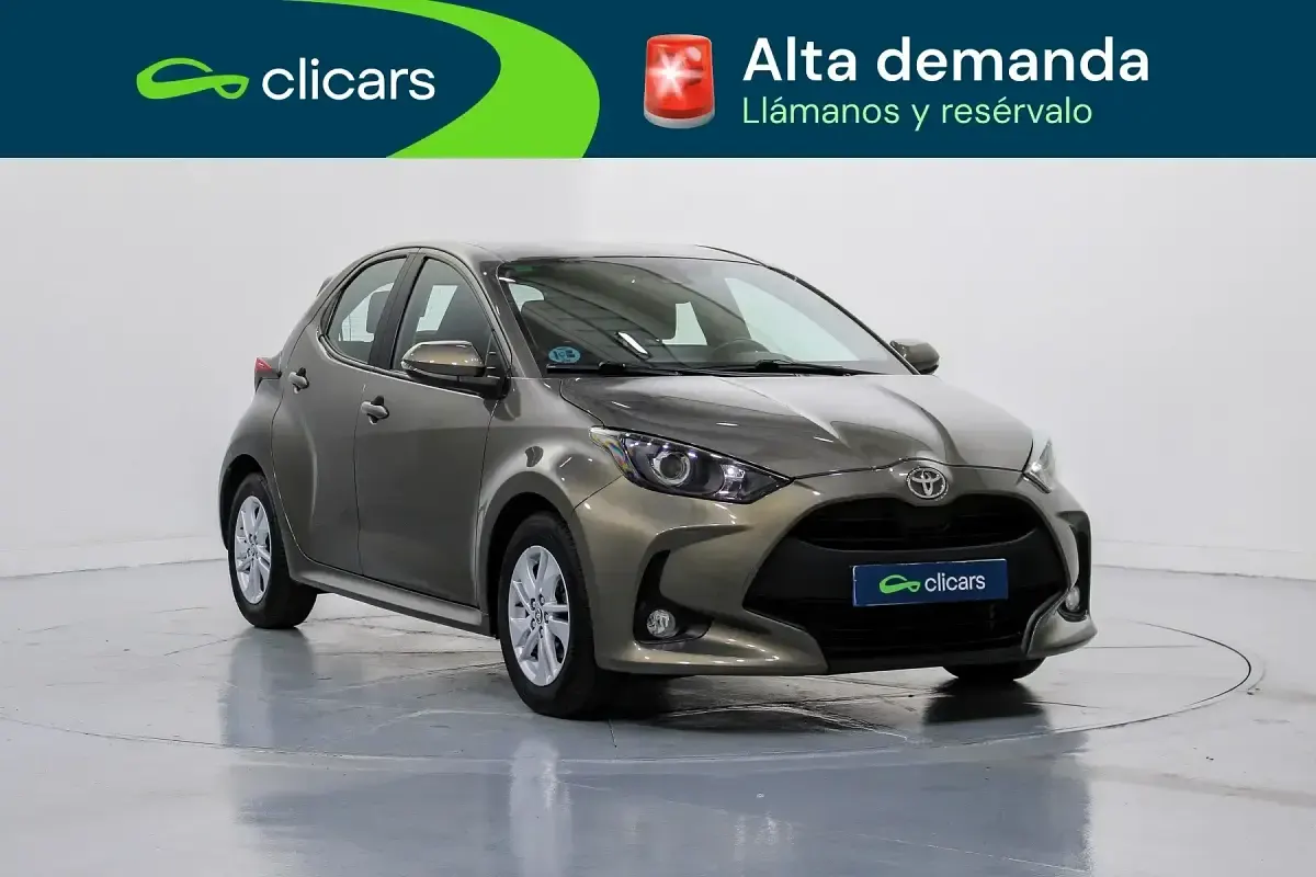 Usado Toyota Yaris Edition 125 CV (91 kW) 2022 Beige Utilitario