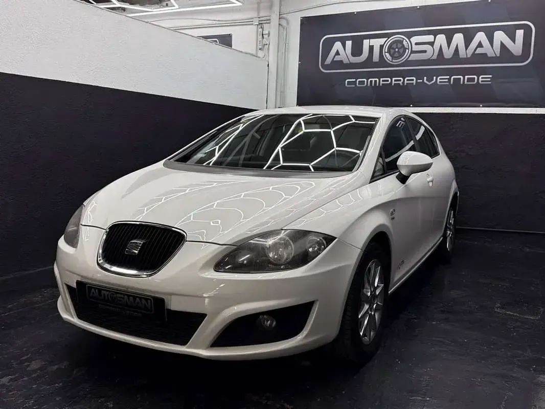 Usado Seat Leon Copa 105 CV (77 kW) 2012 Blanco Utilitario