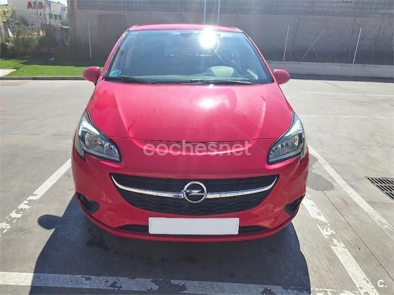 Usado Opel Corsa Selective 100 CV (73 kW) 2017 Rojo Utilitario