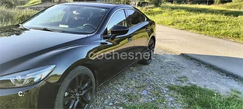 Usado Mazda 6 Luxury 175 CV (128 kW) 2015 Negro Berlina