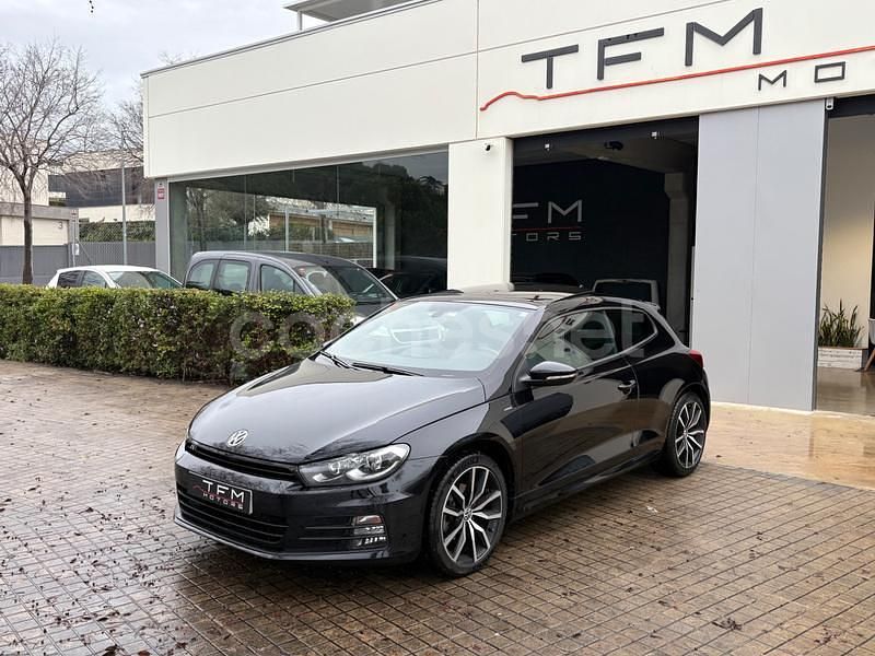 Usado VW Scirocco R-line 125 CV (91 kW) 2017 Negro Coupe