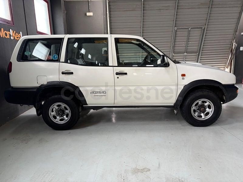 Usado Nissan Terrano S 125 CV (91 kW) 1996 Blanco SUV