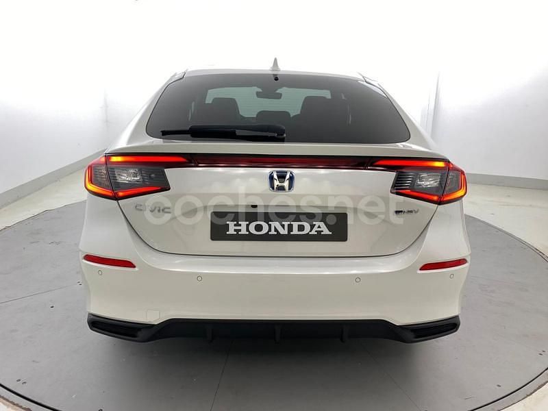 Usado Honda Civic Advance 184 CV (135 kW) 2025 Blanco Berlina