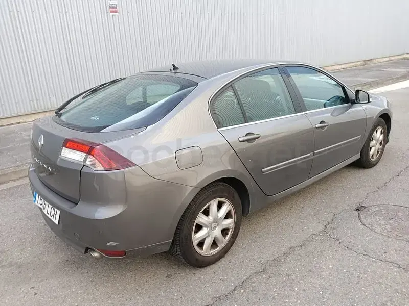 Usado Renault Laguna III Bose Edition 150 CV (110 kW) 2012 Beige Berlina