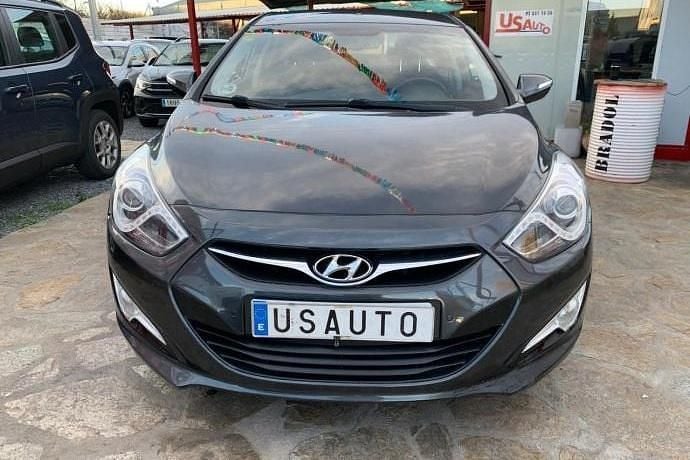 Usado Hyundai i40 116 CV (85 kW) 2014 Gris Berlina