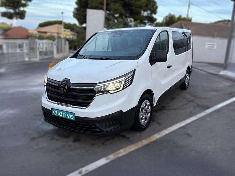 Usado Renault Trafic 110 CV (80 kW) 2025 Blanco Monovolumen