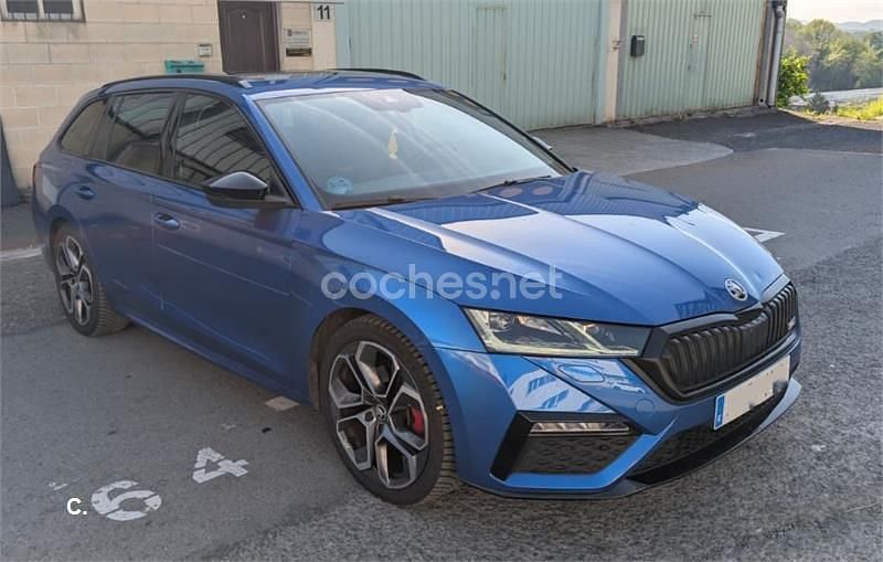 Usado Skoda Octavia RS 200 CV (147 kW) 2023 Azul Familiar