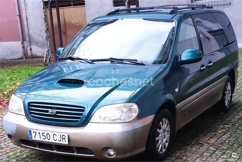 Verde Usado 2003 Kia Carnival LX Monovolumen | 2700 € (Precio justo) - Imagen 1/4