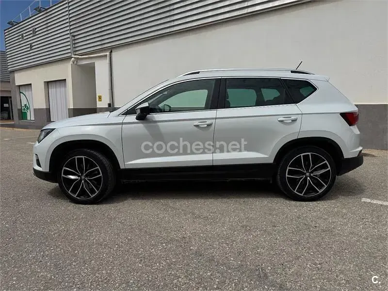 Usado Seat Ateca 4Drive 190 CV (139 kW) 2016 Blanco SUV