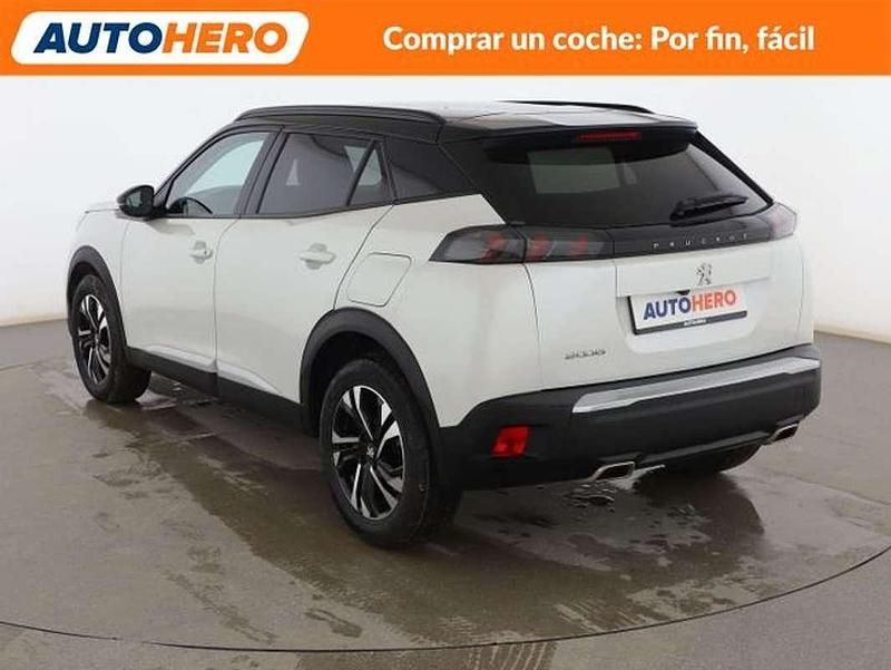 Usado Peugeot 2008 Allure 131 CV (96 kW) 2022 Blanco SUV