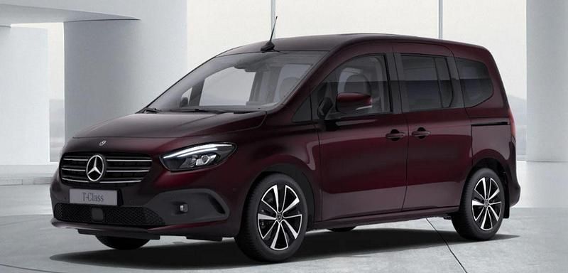 Nuevo Mercedes T180 115 CV (84 kW) 2025 Rojo Monovolumen