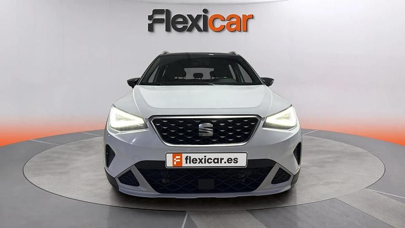 Usado Seat Arona Xperience 110 CV (80 kW) 2022 Blanco SUV