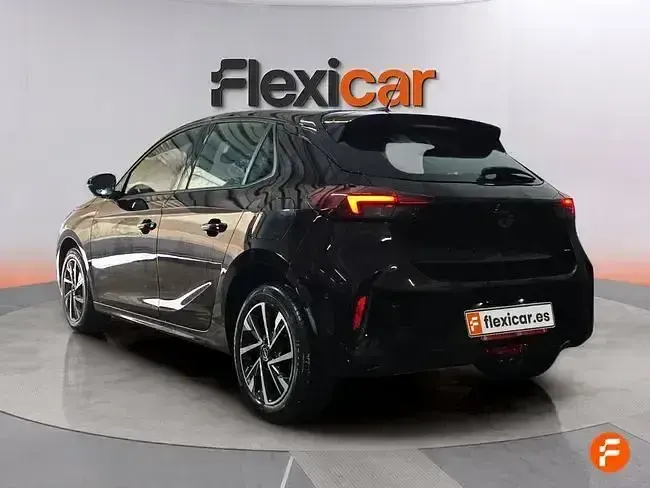 Usado Opel Corsa 100 CV (73 kW) 2025 Negro Utilitario