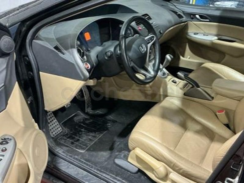 Usado Honda Civic Executive 140 CV (102 kW) 2008 Negro Berlina