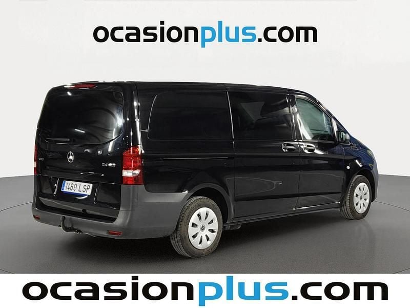 Usado Mercedes Vito 136 CV (100 kW) 2021 Negro Van