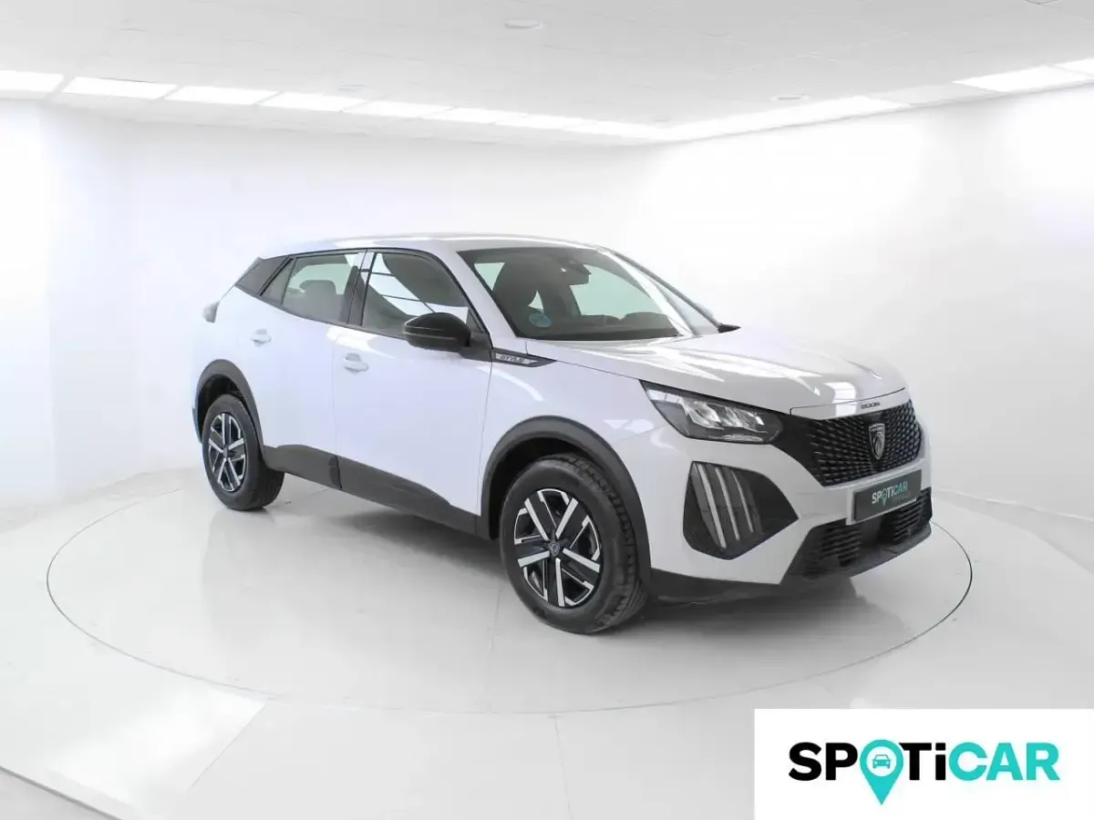 Usado Peugeot 2008 Style 100 CV (73 kW) 2024 Blanco SUV