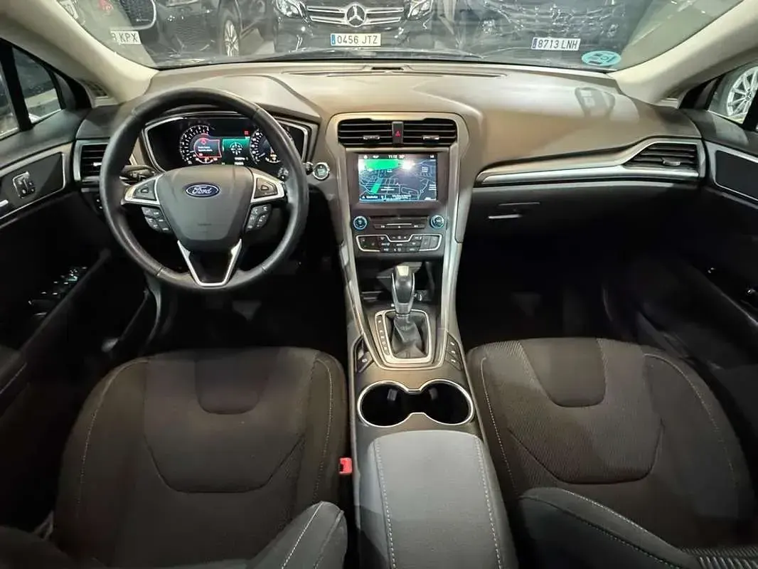 Usado Ford Mondeo Titanium 150 CV (110 kW) 2017 Gris Berlina