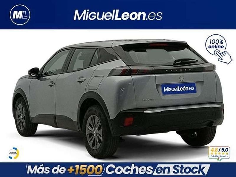 Usado Peugeot 2008 Active 101 CV (74 kW) 2021 Gris SUV