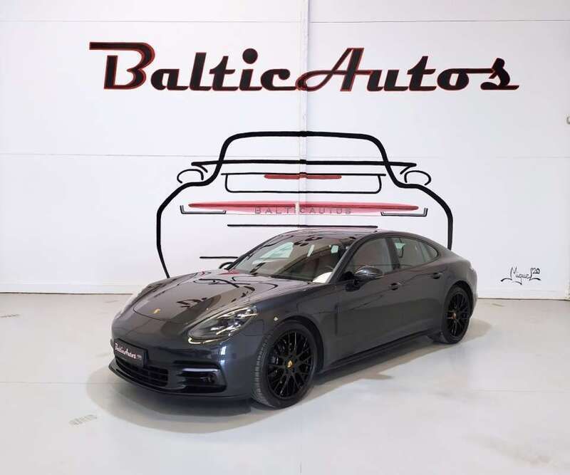 Usado Porsche Panamera 330 CV (242 kW) 2019 Vulcano / metalizado Berlina