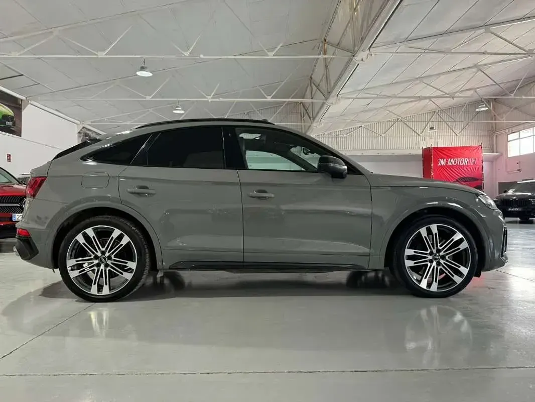 Usado Audi SQ5 Sportback Advanced 341 CV (250 kW) 2021 Gris SUV
