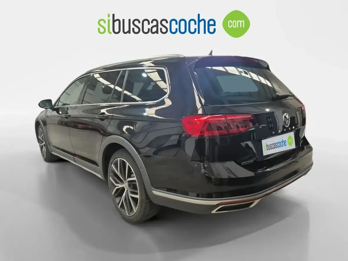 Usado VW Passat Alltrack 190 CV (139 kW) 2020 Negro Familiar