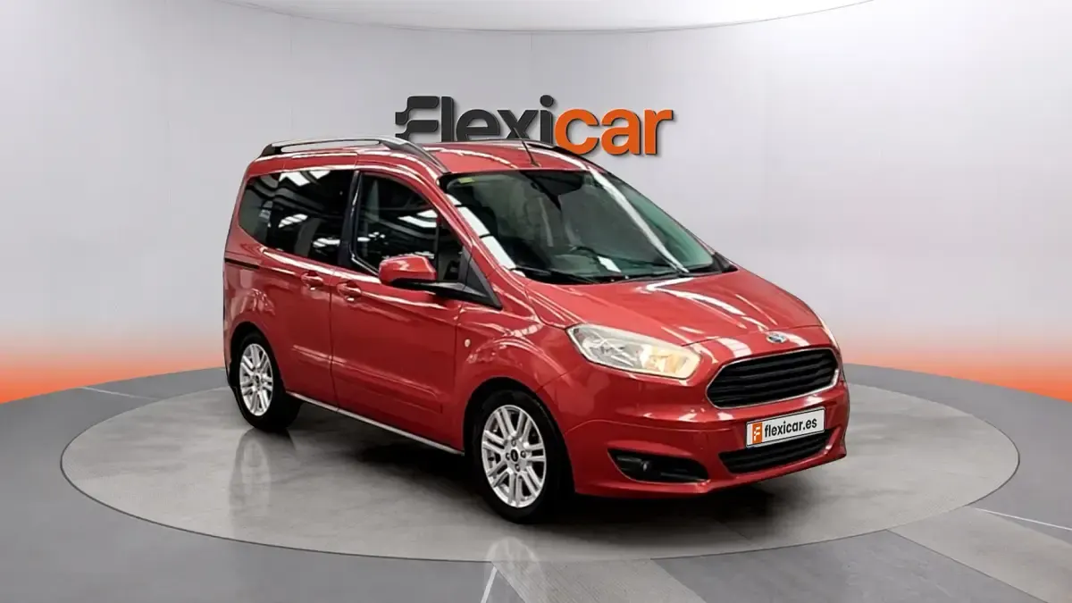 Usado Ford Tourneo Courier Titanium 95 CV (69 kW) 2017 Monovolumen