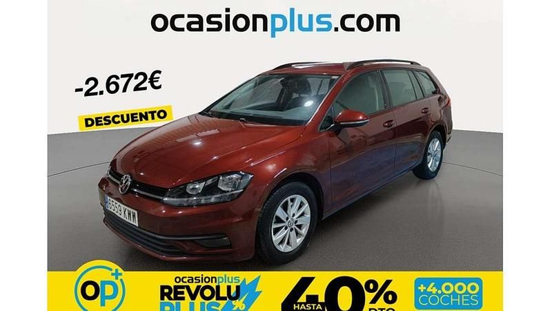 Usado VW Golf VII Business 116 CV (85 kW) 2019 Rojo Familiar