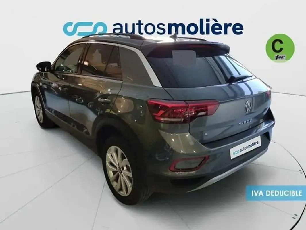 Usado VW T-Roc Life 110 CV (80 kW) 2023 Gris SUV