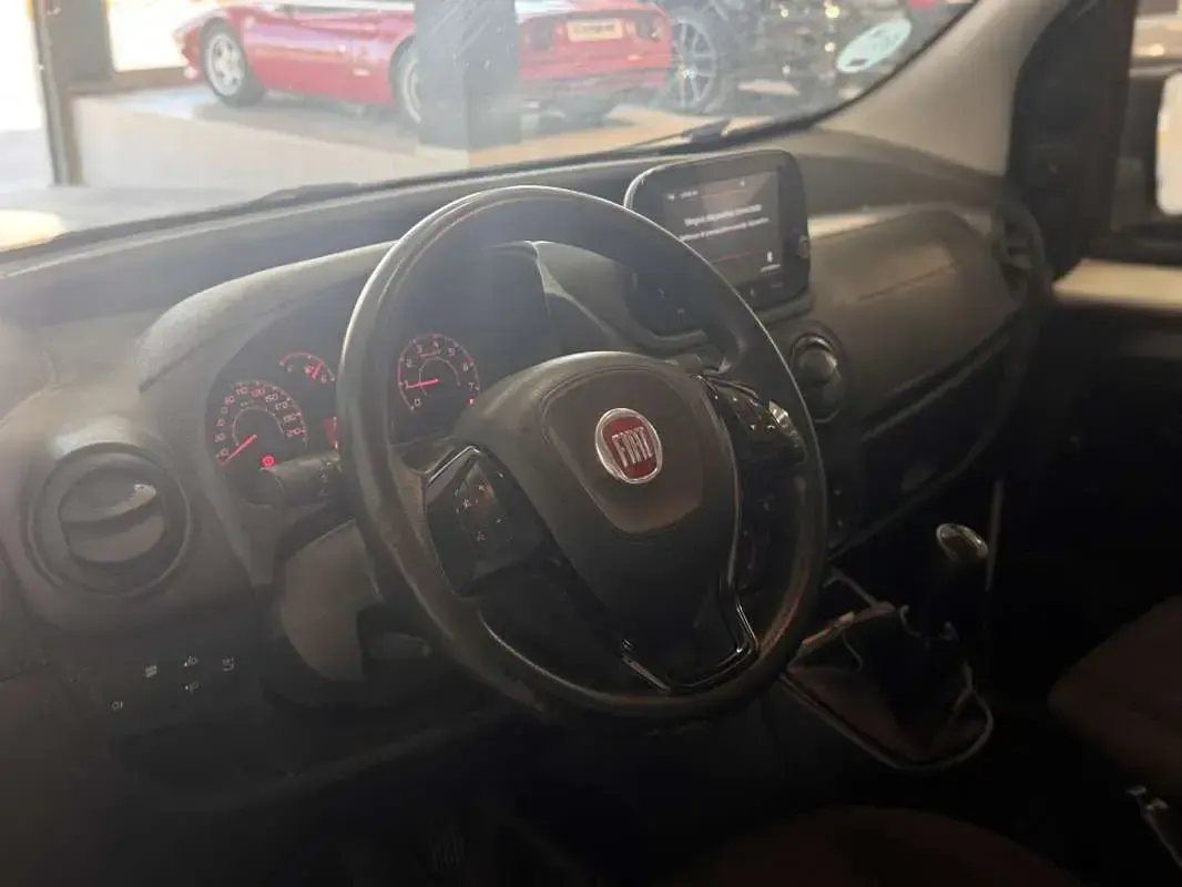 Usado Fiat Fiorino 80 CV (58 kW) 2021 Blanco Monovolumen