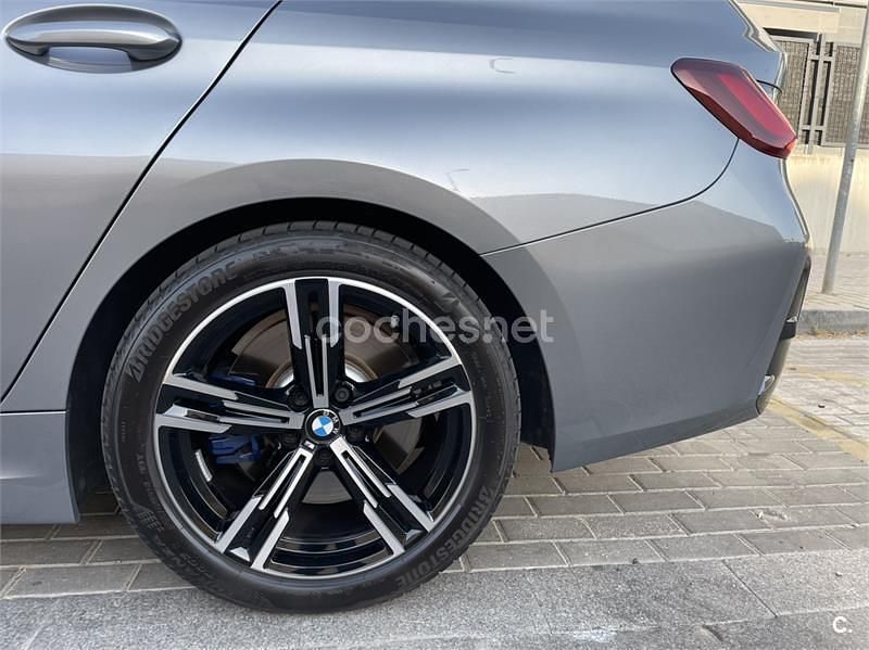 Usado BMW 320e Shadowline 190 CV (139 kW) 2023 Gris / plata Familiar