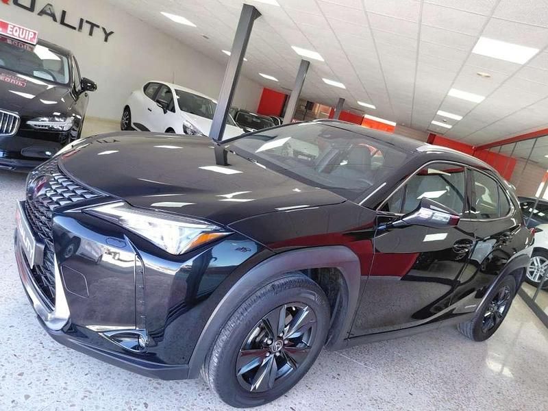 Usado Lexus UX 250h Business Edition 184 CV (135 kW) 2022 Negro SUV