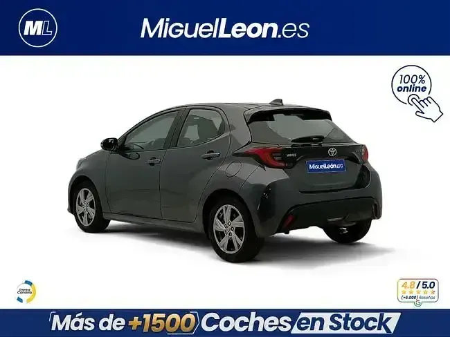 Usado Toyota Yaris Active 115 CV (84 kW) 2024 Gris Utilitario