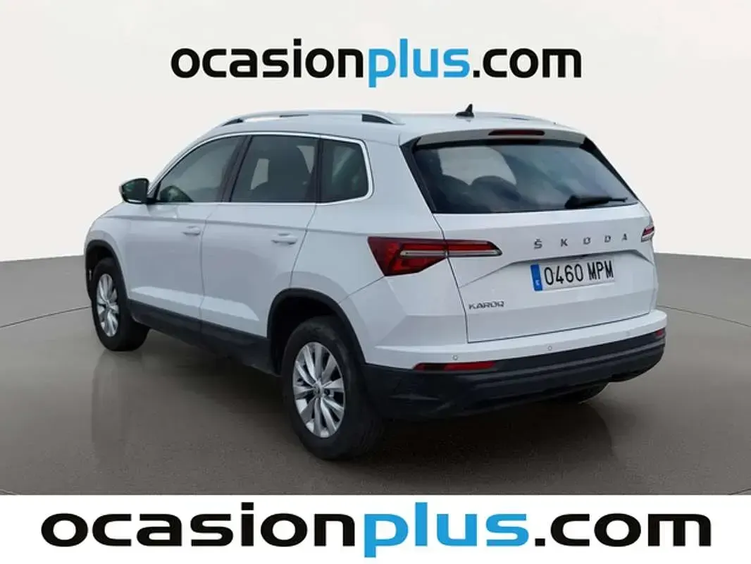 Usado Skoda Karoq Selection 116 CV (85 kW) 2024 Blanco SUV