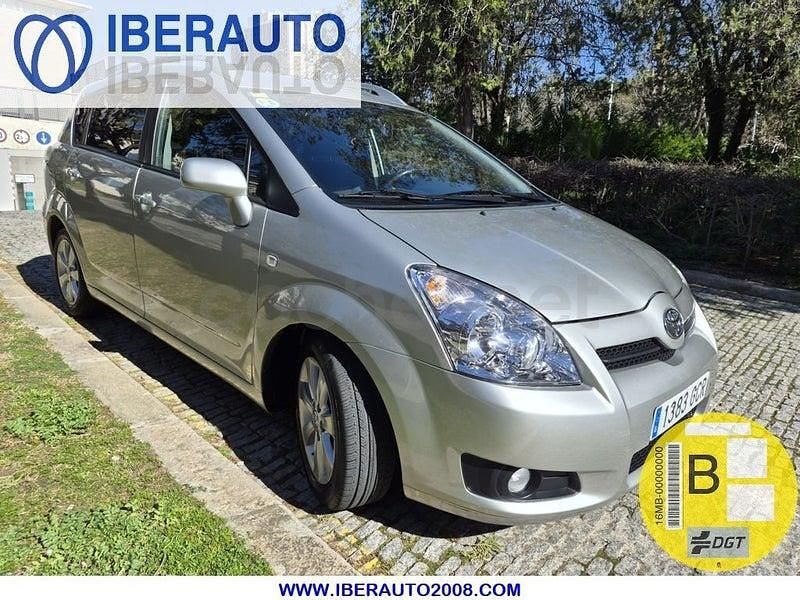 Usado Toyota Corolla Verso Luna 136 CV (100 kW) 2008 Beige Monovolumen