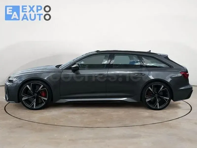 Usado Audi RS6 Premium 600 CV (441 kW) 2022 Gris / plata Familiar