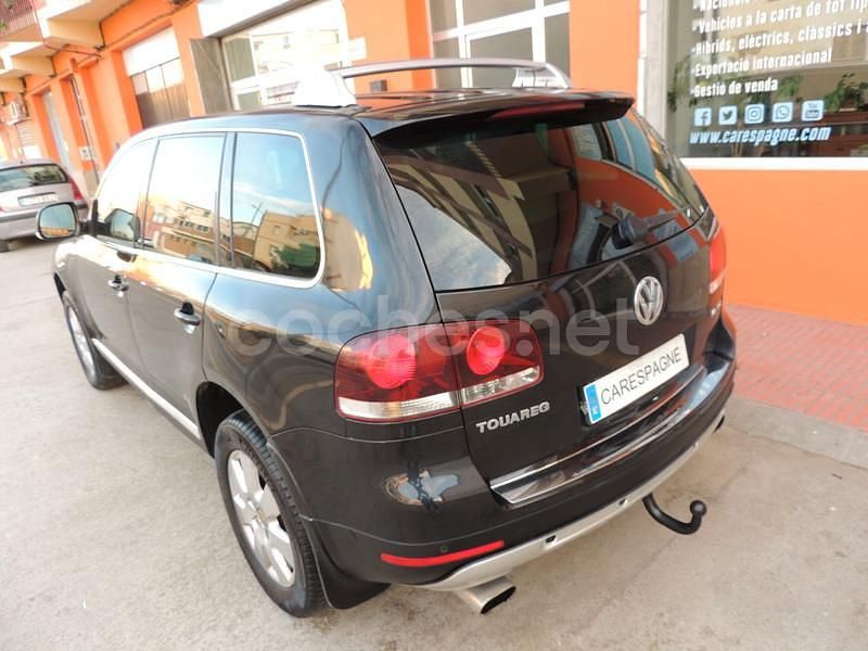 Usado VW Touareg 240 CV (176 kW) 2008 Negro SUV