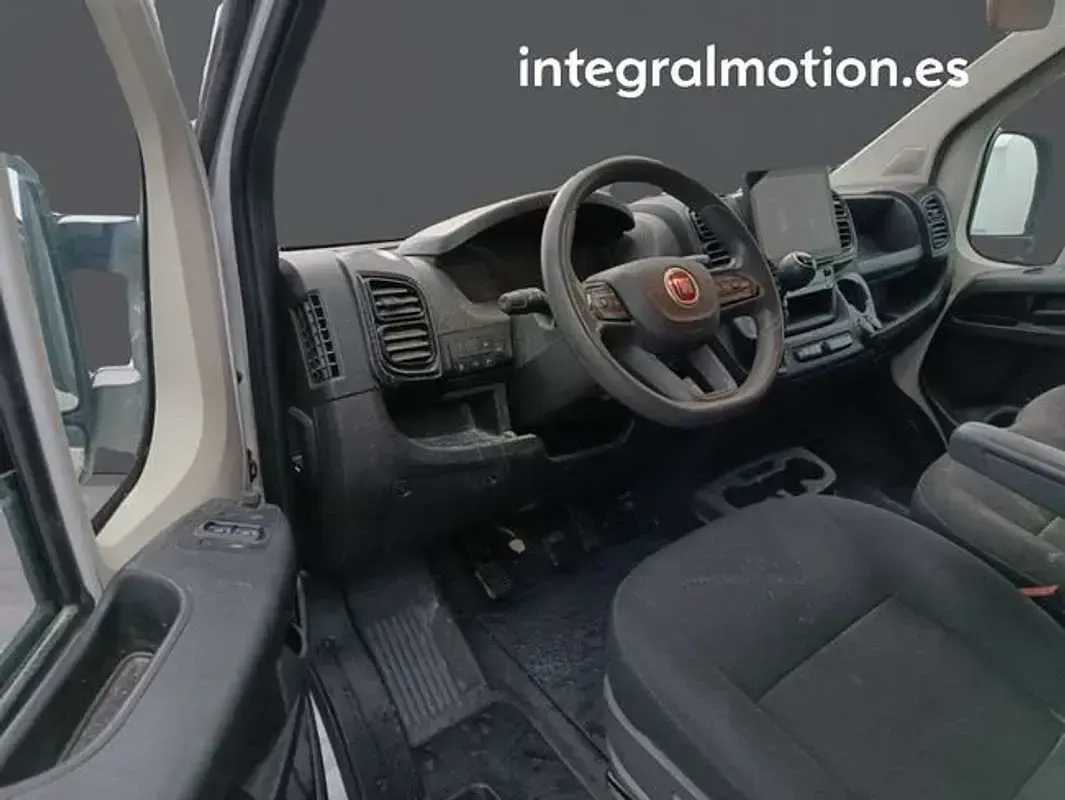 Usado Fiat Ducato 140 CV (102 kW) 2023 Blanco Van