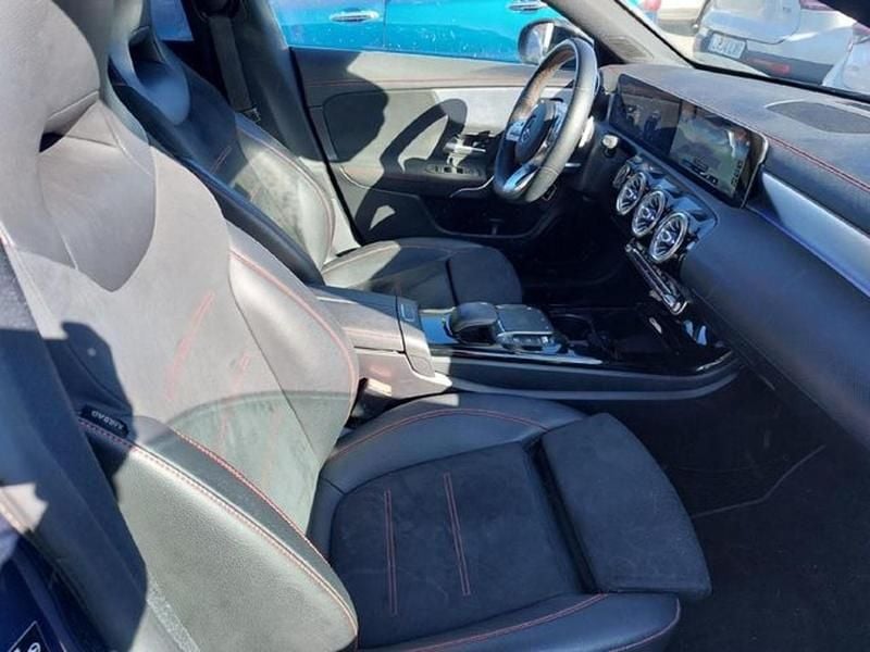 Usado Mercedes CLA200 150 CV (110 kW) 2020 Azul Berlina