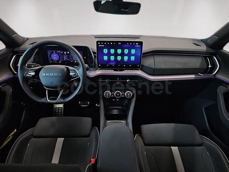 Usado Skoda Kodiaq SportLine 204 CV (150 kW) 2025 Gris SUV