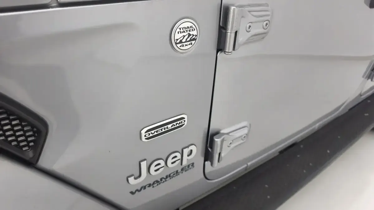 Usado Jeep Wrangler Sahara 200 CV (147 kW) 2019 Gris SUV
