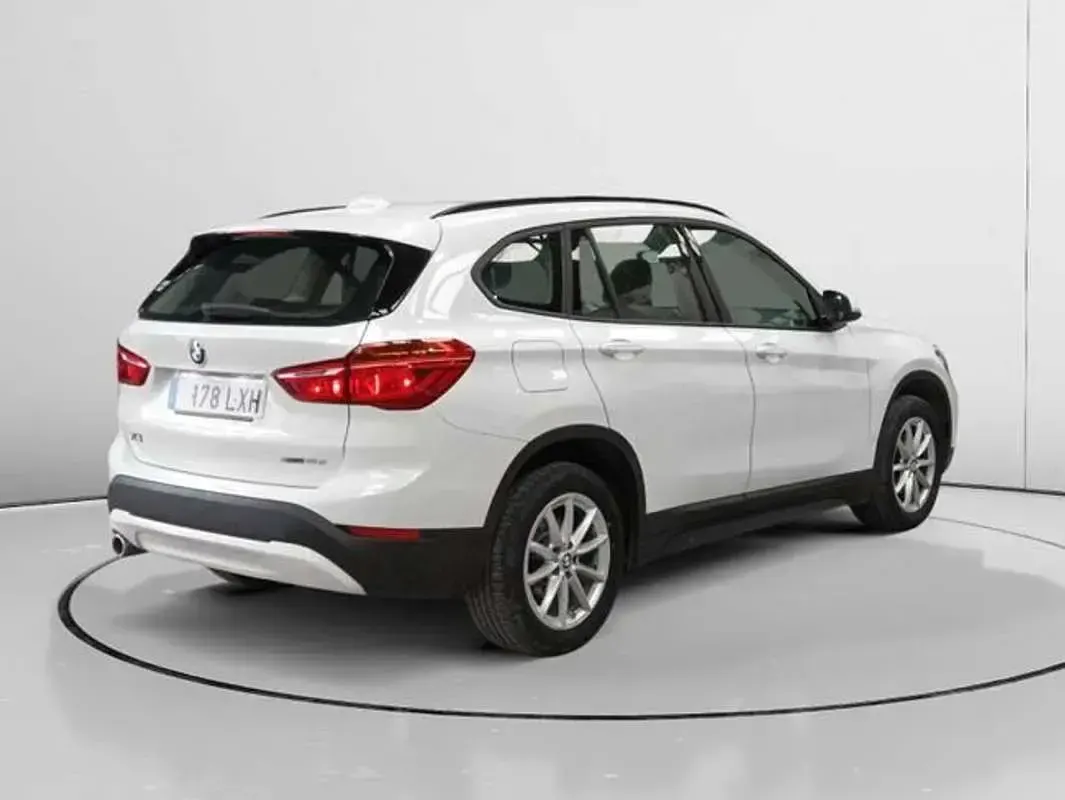 Usado BMW X1 Performance 116 CV (85 kW) 2022 Blanco SUV